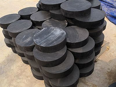 昌江县板式橡胶支座由若干层橡胶片与薄钢板经加压硫化
